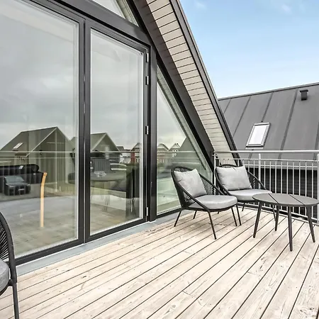 Сasa de vacaciones Three-bedroom In Romo *