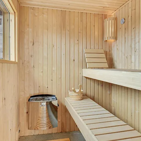 Сasa de vacaciones Three-bedroom In Romo *